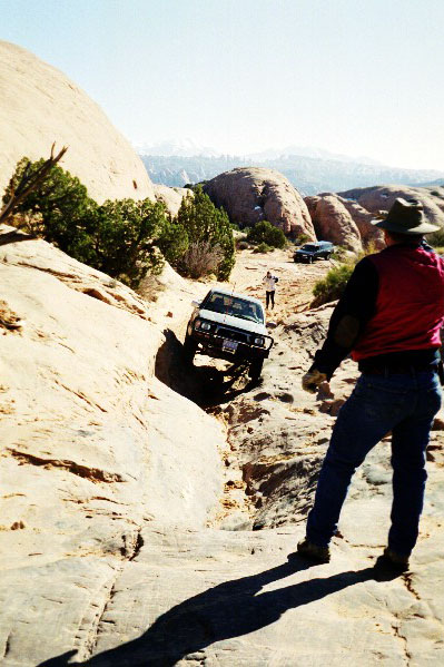 With professional spotting by Cheeseman, Matt pilots his taco through wedgie